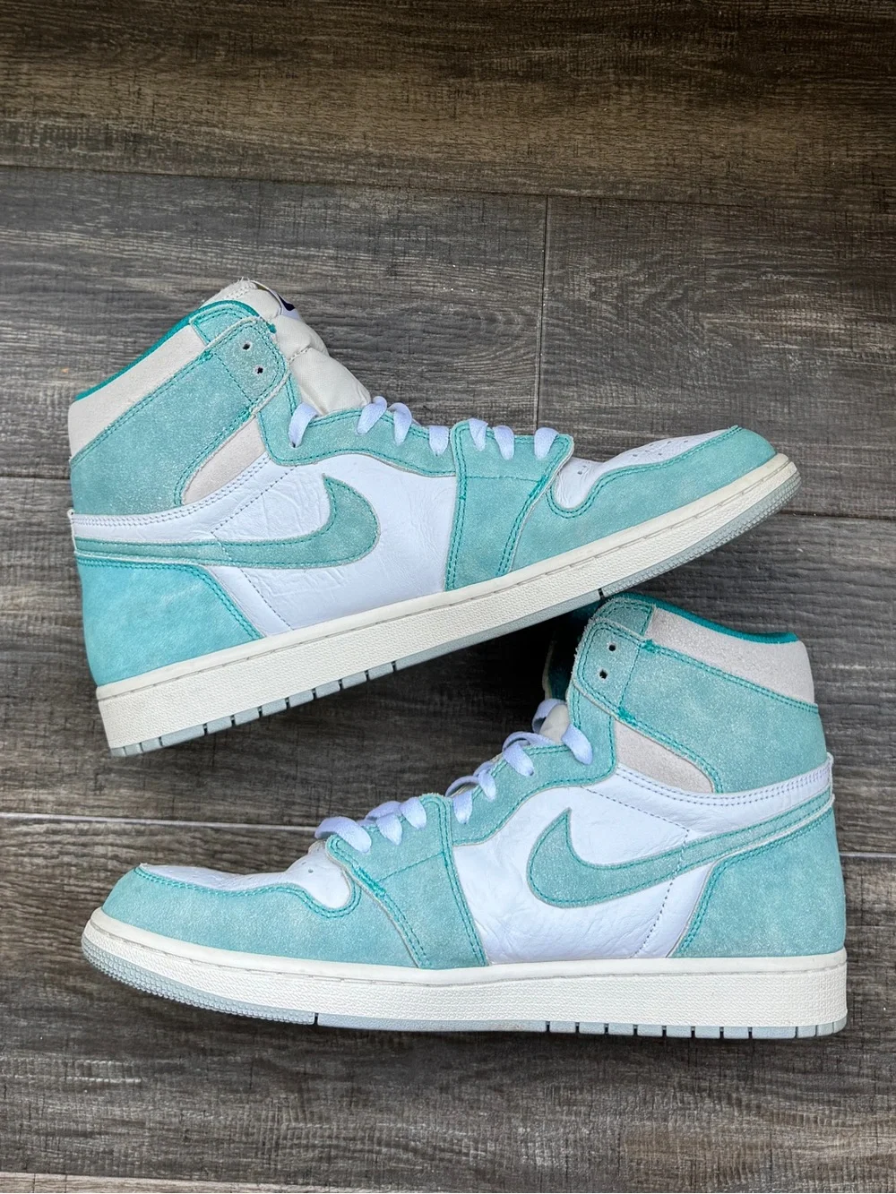 Jordan 1 retro high turbo green sneakers size 13